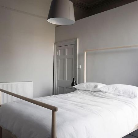 Spacious Georgian Pad - Free Parking - Walk To Bath Apartment Exterior photo